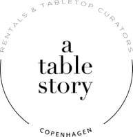 Logo Agency Unik Serviceudlejning - A table story on Cloodo