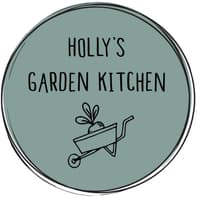 Logo Company Holly's Garden Kitchen on Cloodo